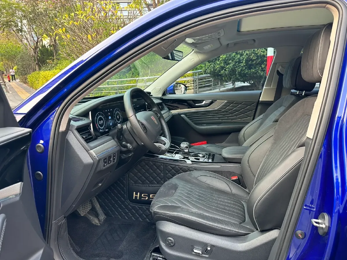 2022 HongQi HS5 2.0T 224HP L4 6AT,autocango,china used car exporter,china ev exporter,chinese used car exporter,chinese used ev exporter