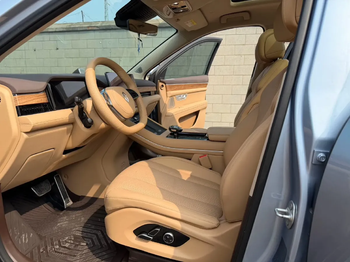 2024 AITO AITO M7 1.5T 152HP L4 REEV 40KWH,autocango,china used car exporter,china ev exporter,chinese used car exporter,chinese used ev exporter