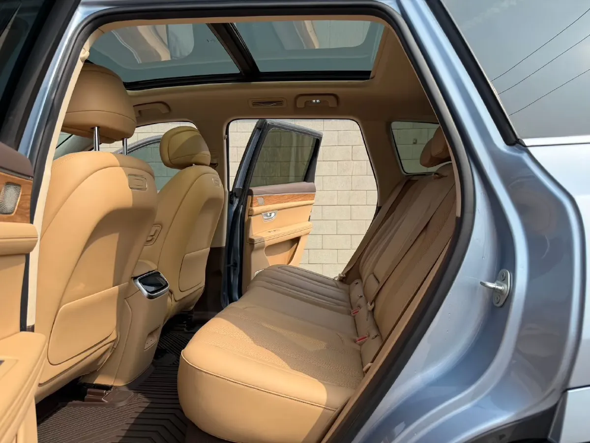 2024 AITO AITO M7 1.5T 152HP L4 REEV 40KWH,autocango,china used car exporter,china ev exporter,chinese used car exporter,chinese used ev exporter