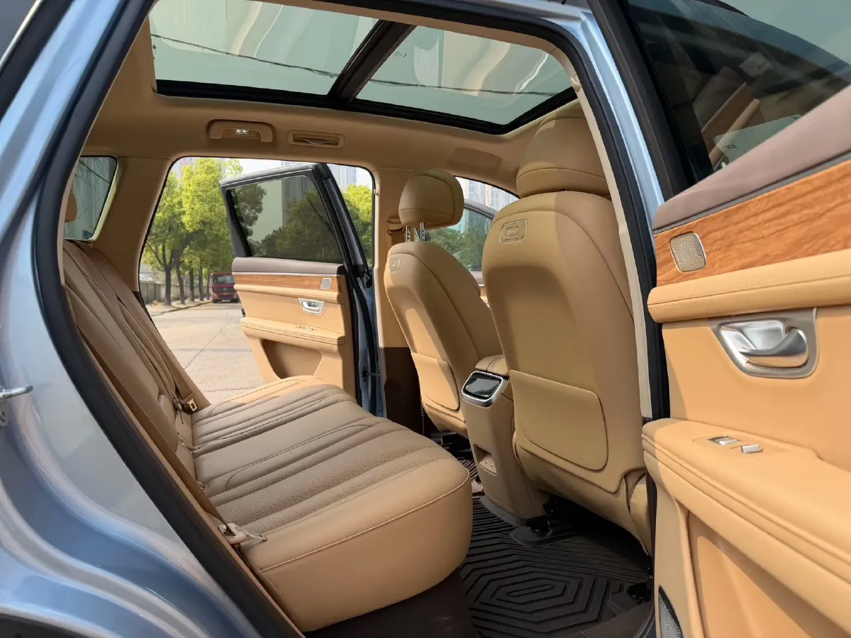 2024 AITO AITO M7 1.5T 152HP L4 REEV 40KWH,autocango,china used car exporter,china ev exporter,chinese used car exporter,chinese used ev exporter