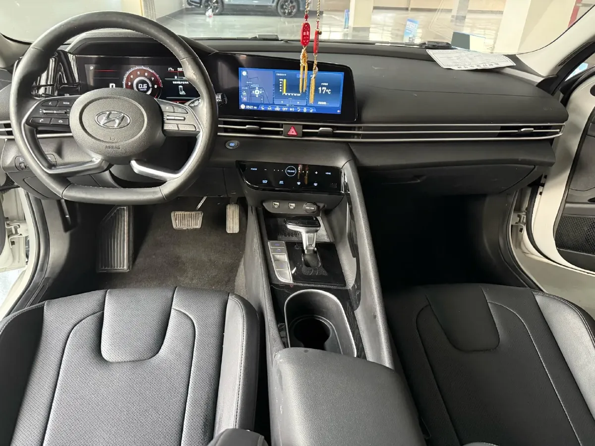 2021 Hyundai Elantra 1.5L 115HP L4 CVT,autocango,china used car exporter,china ev exporter,chinese used car exporter,chinese used ev exporter