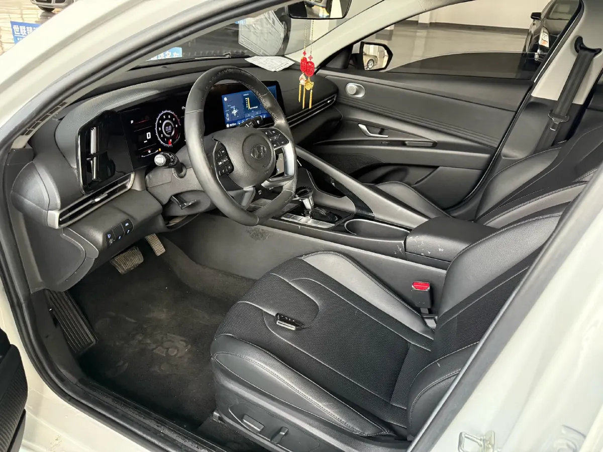 2021 Hyundai Elantra 1.5L 115HP L4 CVT,autocango,china used car exporter,china ev exporter,chinese used car exporter,chinese used ev exporter