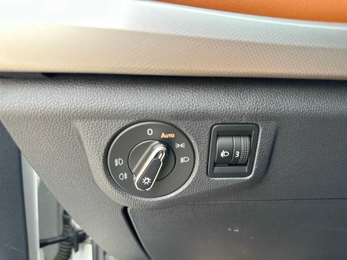 2023 Volkswagen Bora 1.2T 116HP L4 7DCT,autocango,china used car exporter,china ev exporter,chinese used car exporter,chinese used ev exporter