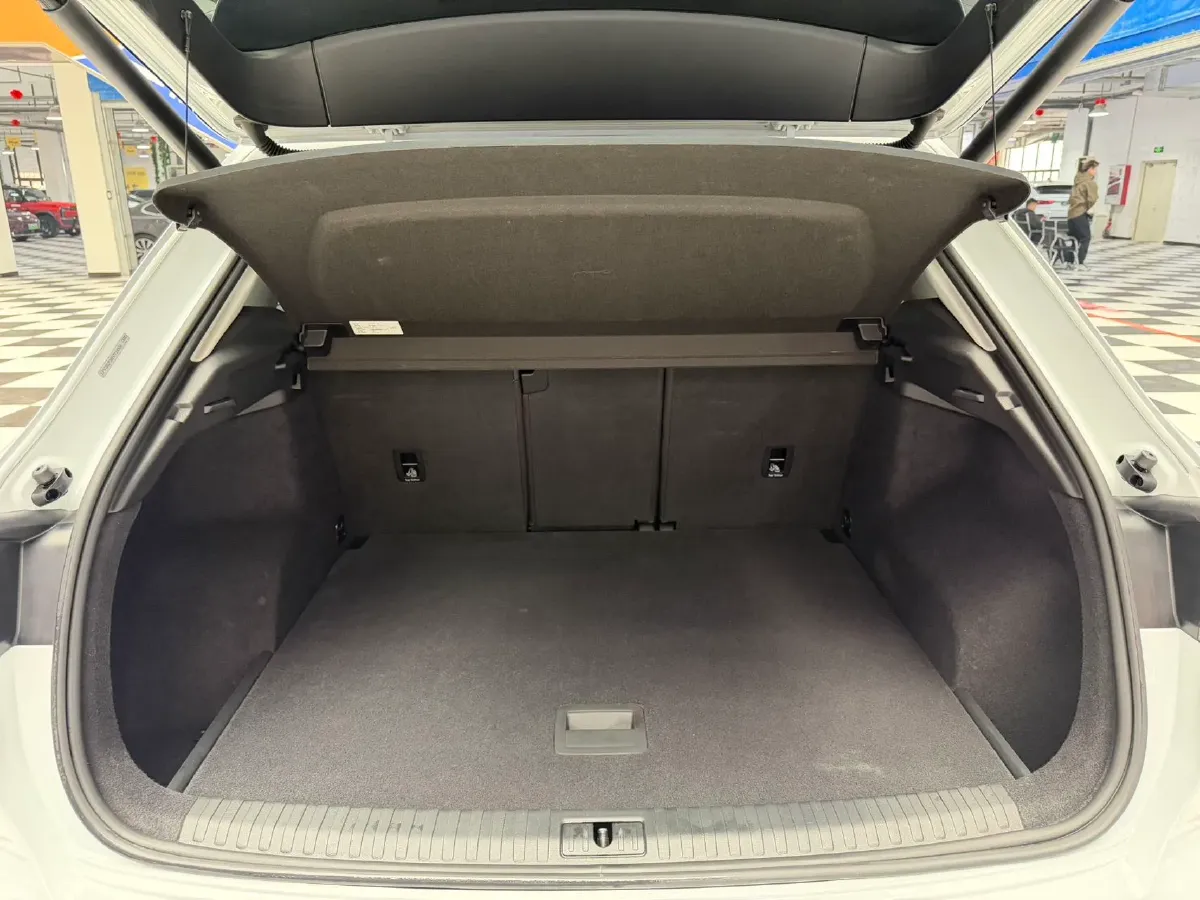 2022 Audi Q3 1.4T 150HP L4 7DCT,autocango,china used car exporter,china ev exporter,chinese used car exporter,chinese used ev exporter