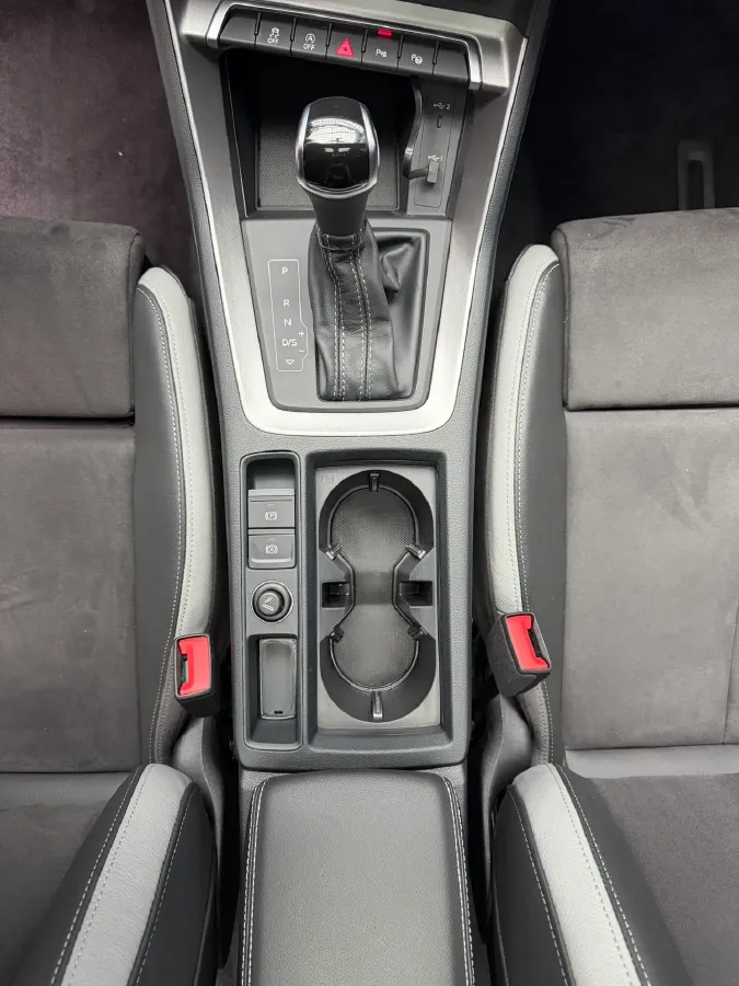 2022 Audi Q3 1.4T 150HP L4 7DCT,autocango,china used car exporter,china ev exporter,chinese used car exporter,chinese used ev exporter