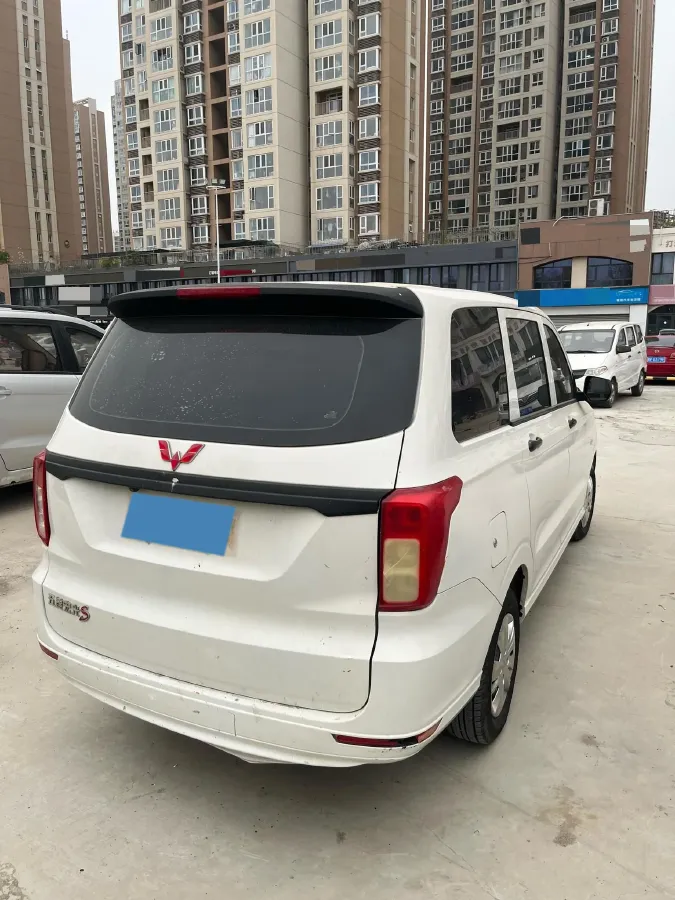 2019 WuLing HongGuang 1.5L 99HP L4 6MT,autocango,china used car exporter,china ev exporter,chinese used car exporter,chinese used ev exporter