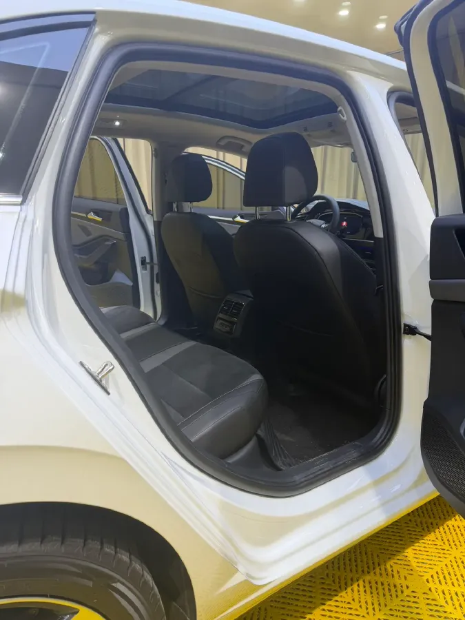 2021 Volkswagen Sagitar 1.4T 150HP L4 7DCT,autocango,china used car exporter,china ev exporter,chinese used car exporter,chinese used ev exporter