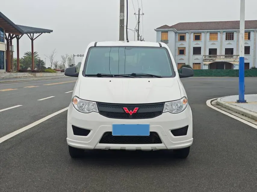 2020 WuLing RongGuang Mini Truck Special 1.5L 99HP L4 5MT,autocango,china used car exporter,china ev exporter,chinese used car exporter,chinese used ev exporter