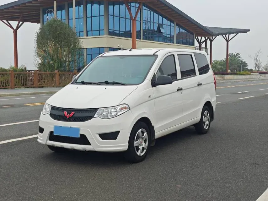 2020 WuLing RongGuang Mini Truck Special 1.5L 99HP L4 5MT,autocango,china used car exporter,china ev exporter,chinese used car exporter,chinese used ev exporter