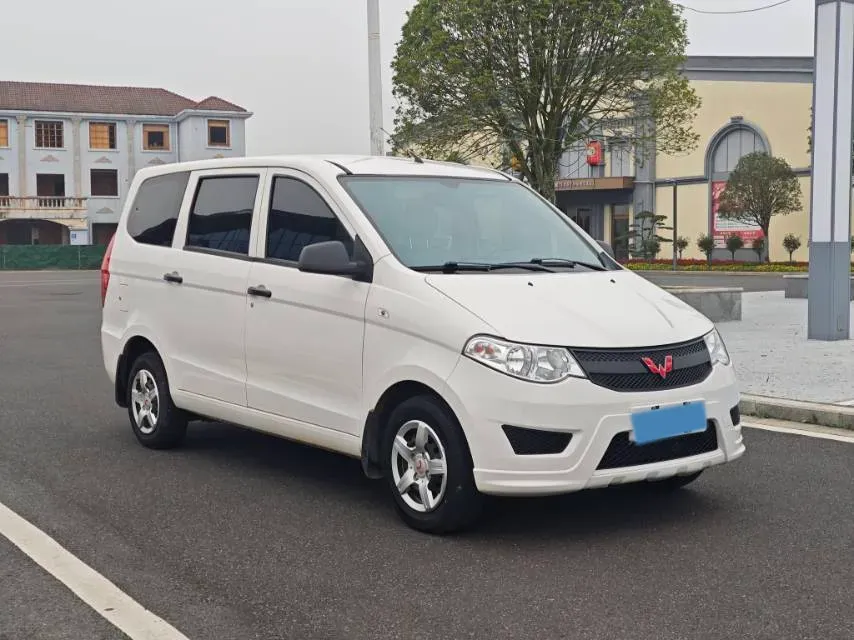 2020 WuLing RongGuang Mini Truck Special 1.5L 99HP L4 5MT,autocango,china used car exporter,china ev exporter,chinese used car exporter,chinese used ev exporter
