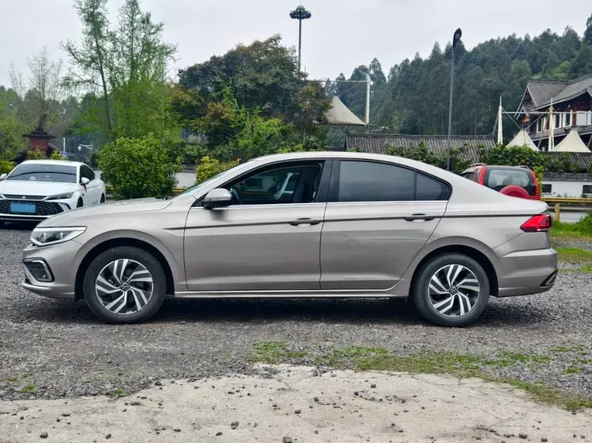 2023 Volkswagen Bora 1.2T 116HP L4 7DCT,autocango,china used car exporter,china ev exporter,chinese used car exporter,chinese used ev exporter