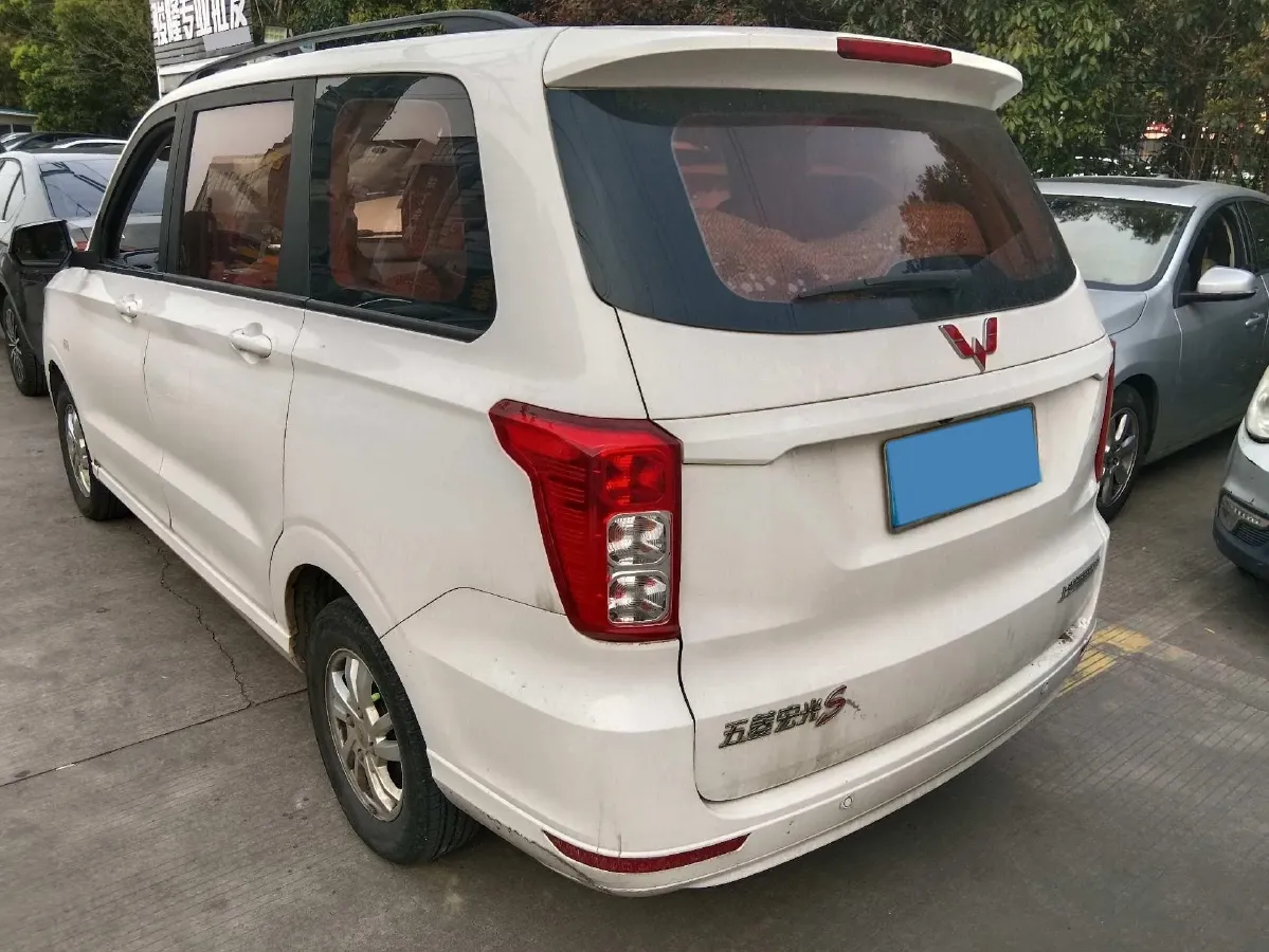 2018 WuLing HongGuang 1.5L 105HP L4 5MT,autocango,china used car exporter,china ev exporter,chinese used car exporter,chinese used ev exporter