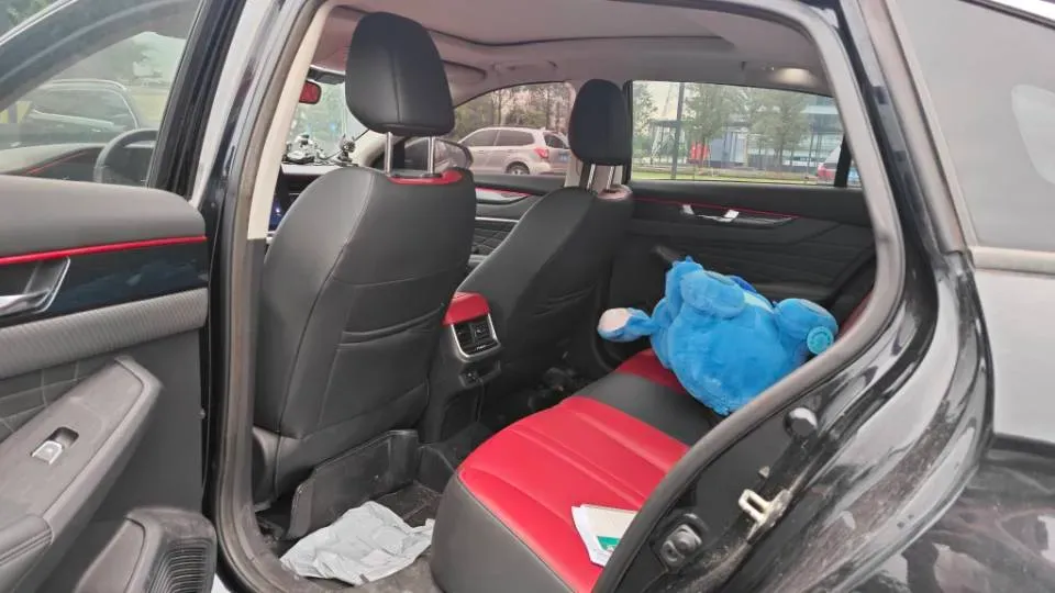 2021 DongFeng Aeolus YiXuan MAX 1.5T 190HP L4 7DCT,autocango,china used car exporter,china ev exporter,chinese used car exporter,chinese used ev exporter