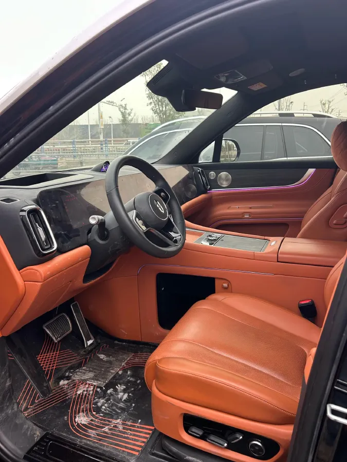 2025 AITO AITO M9 REEV 160HP REEV 52KWH,autocango,china used car exporter,china ev exporter,chinese used car exporter,chinese used ev exporter