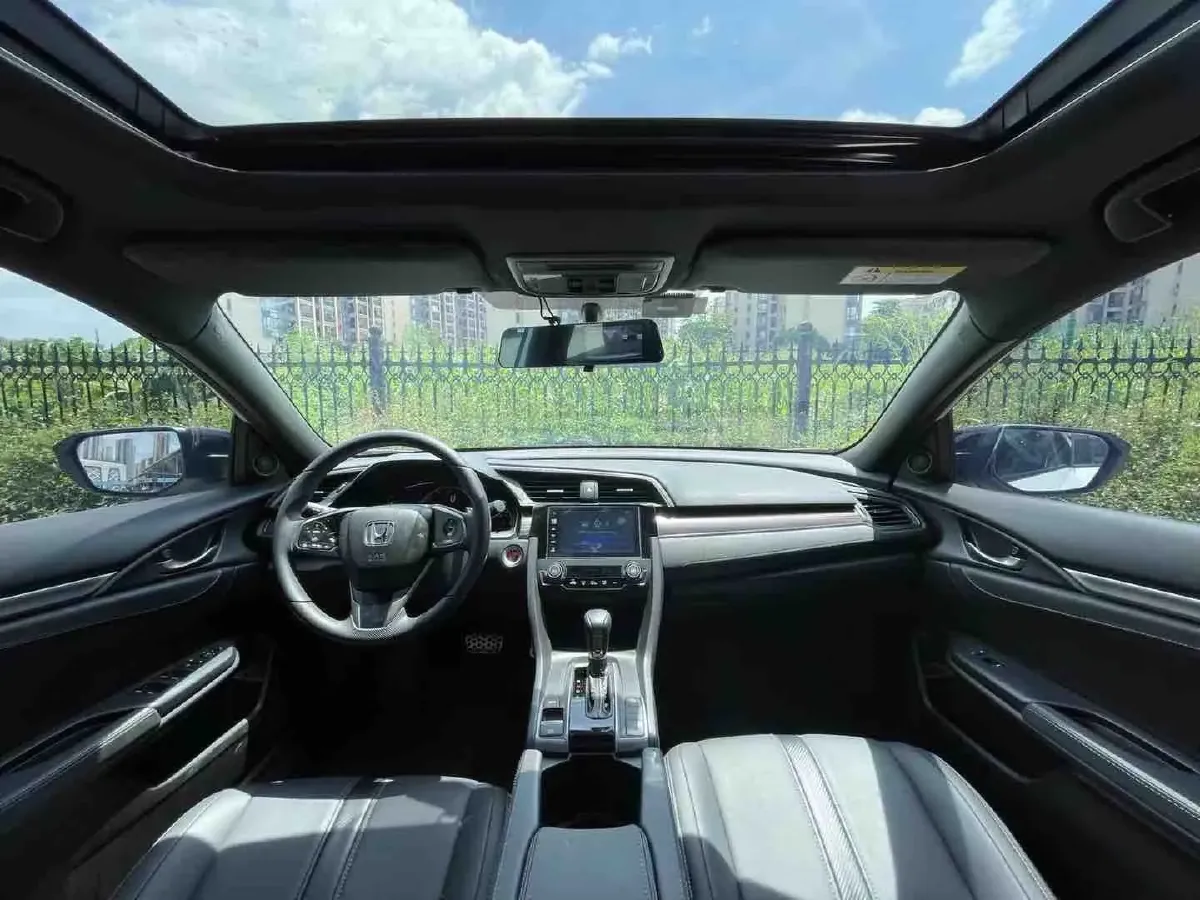 2021 Honda Civic 1.5T 177HP L4 CVT,autocango,china used car exporter,china ev exporter,chinese used car exporter,chinese used ev exporter