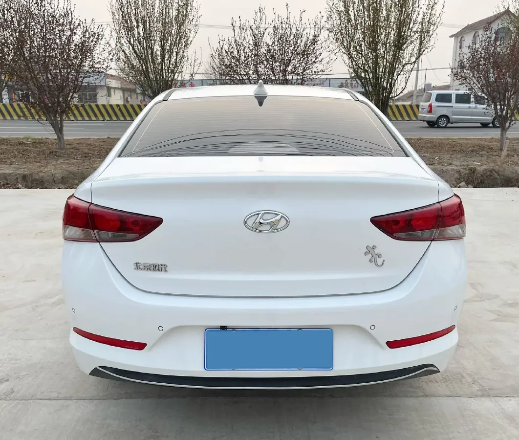 2016 Hyundai Verna 1.4L 100HP L4 6MT,autocango,china used car exporter,china ev exporter,chinese used car exporter,chinese used ev exporter