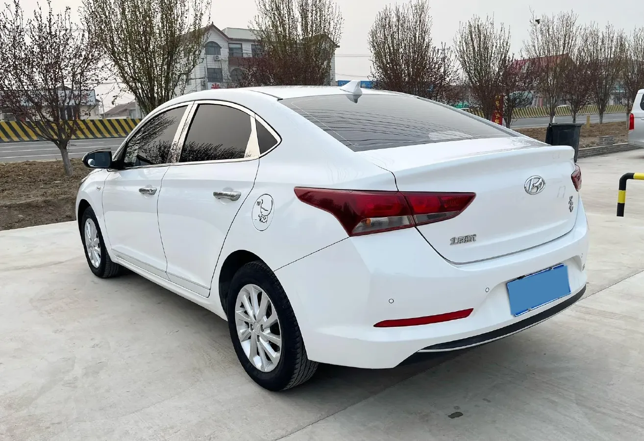 2016 Hyundai Verna 1.4L 100HP L4 6MT,autocango,china used car exporter,china ev exporter,chinese used car exporter,chinese used ev exporter