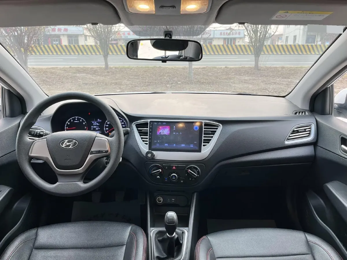 2016 Hyundai Verna 1.4L 100HP L4 6MT,autocango,china used car exporter,china ev exporter,chinese used car exporter,chinese used ev exporter