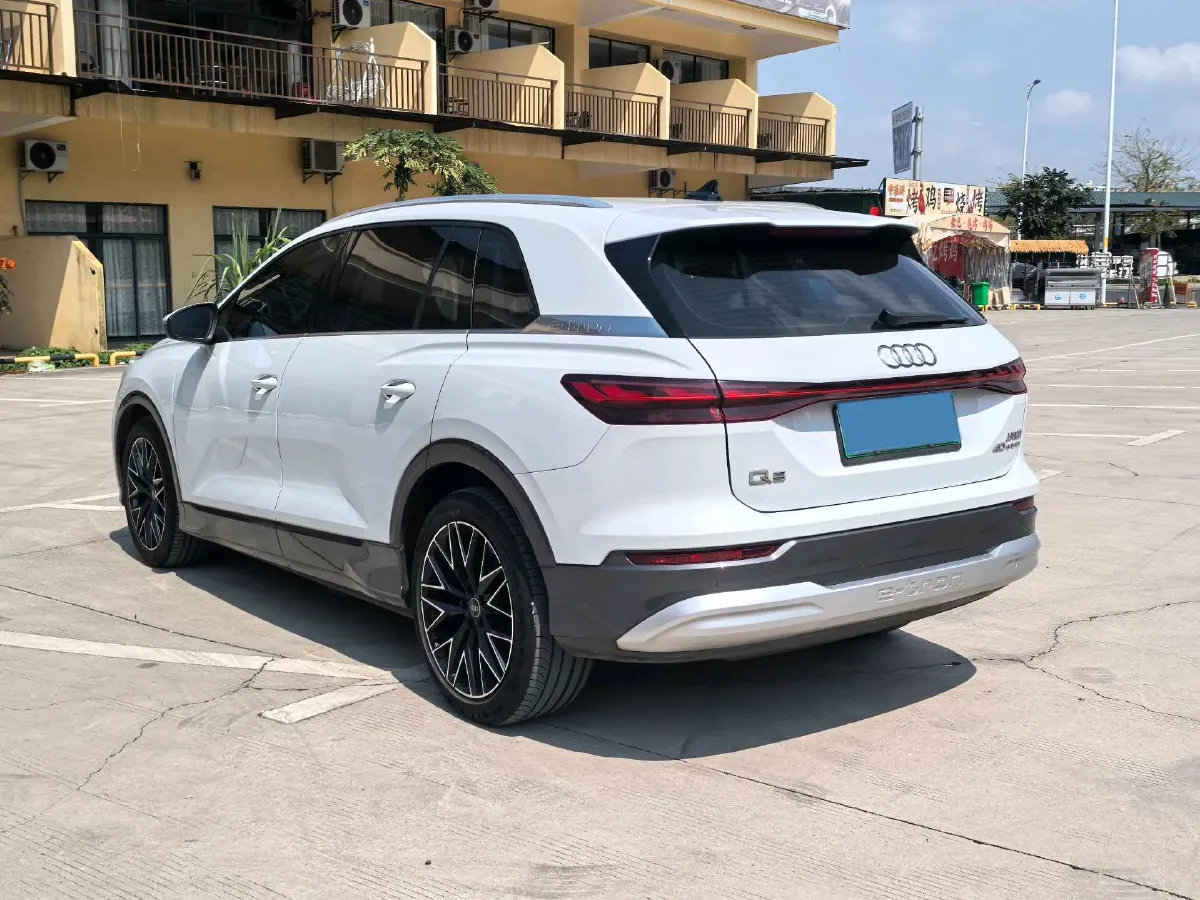 2023 Audi Q5 e-tron BEV 83.4KWH,autocango,china used car exporter,china ev exporter,chinese used car exporter,chinese used ev exporter