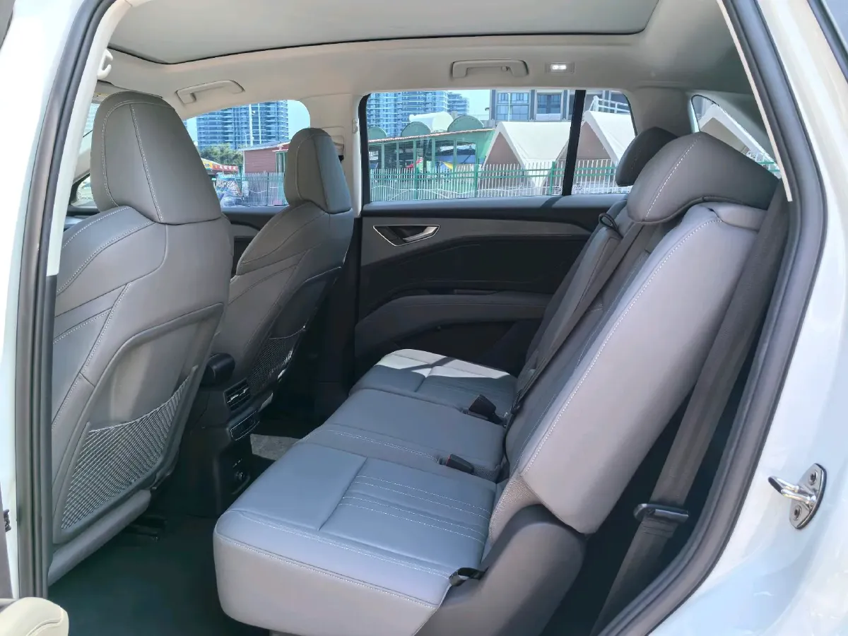 2023 Audi Q5 e-tron BEV 83.4KWH,autocango,china used car exporter,china ev exporter,chinese used car exporter,chinese used ev exporter