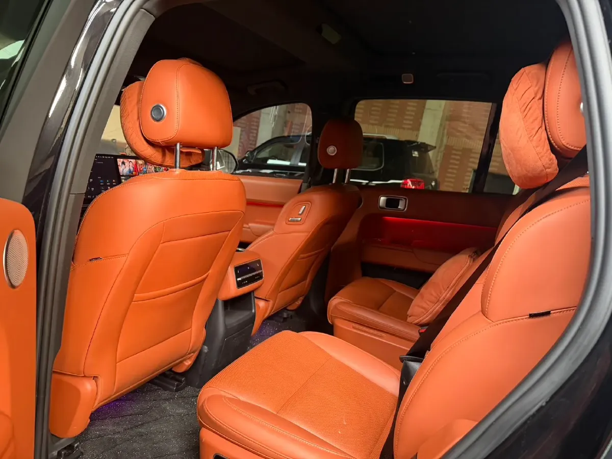 2023 Li L8 Range Extended 154HP REEV 40.9KWH,autocango,china used car exporter,china ev exporter,chinese used car exporter,chinese used ev exporter