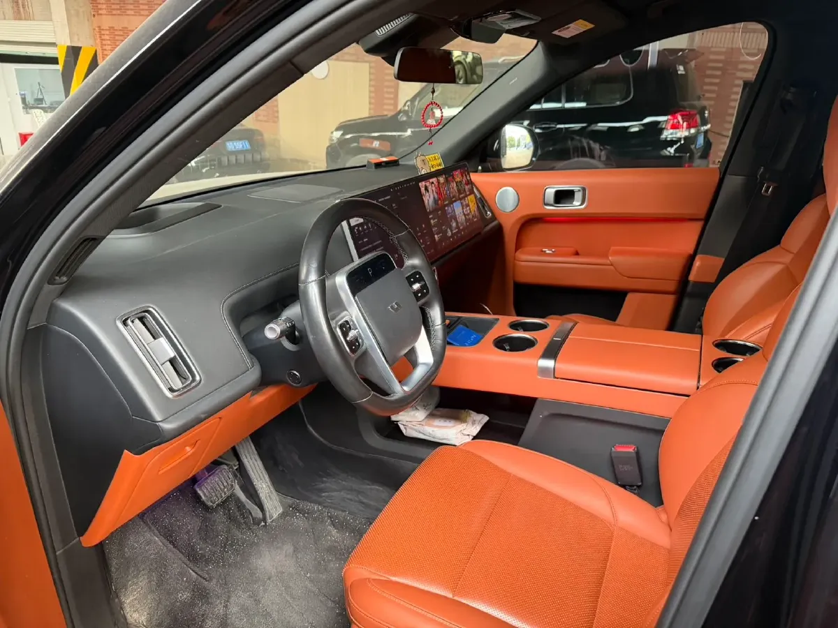 2023 Li L8 Range Extended 154HP REEV 40.9KWH,autocango,china used car exporter,china ev exporter,chinese used car exporter,chinese used ev exporter