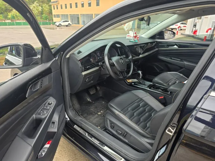 2020 Volkswagen Passat 2.0T 186HP L4 7DCT,autocango,china used car exporter,china ev exporter,chinese used car exporter,chinese used ev exporter