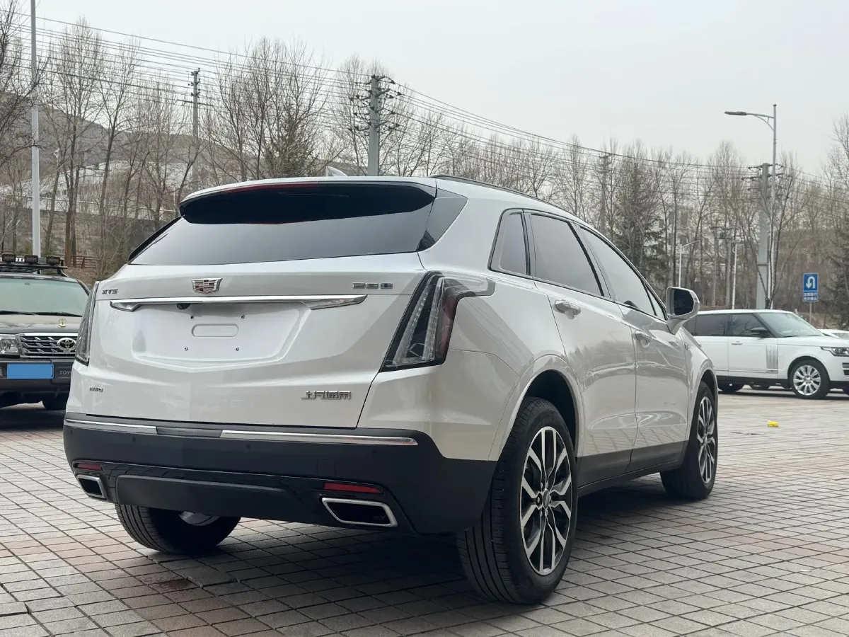 2024 Cadillac XT5 2.0T 237HP L4 9AT,autocango,china used car exporter,china ev exporter,chinese used car exporter,chinese used ev exporter