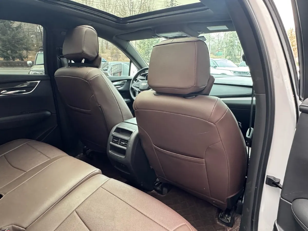 2024 Cadillac XT5 2.0T 237HP L4 9AT,autocango,china used car exporter,china ev exporter,chinese used car exporter,chinese used ev exporter