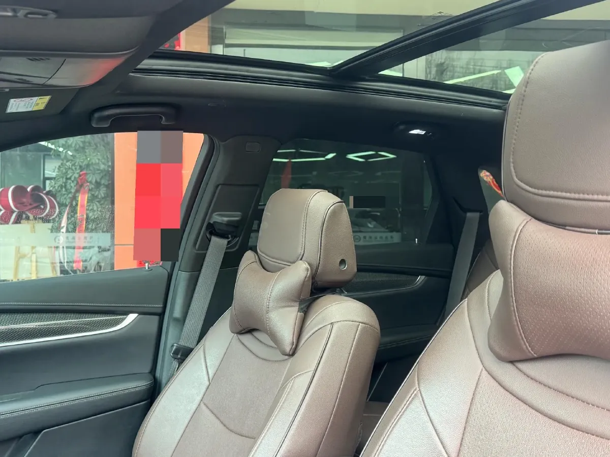 2024 Cadillac XT5 2.0T 237HP L4 9AT,autocango,china used car exporter,china ev exporter,chinese used car exporter,chinese used ev exporter