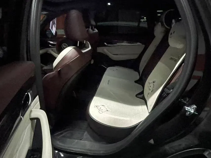 2021 Geely Monjaro 2.0T 238HP L4 8AT,autocango,china used car exporter,china ev exporter,chinese used car exporter,chinese used ev exporter