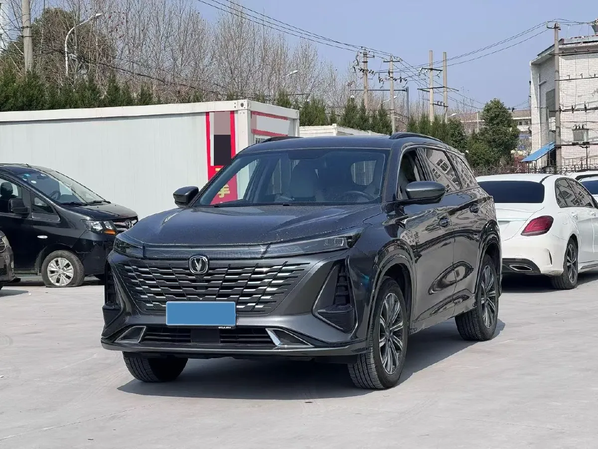 2023 ChangAn CS75 Plus 1.5T 188HP L4 8AT,autocango,china used car exporter,china ev exporter,chinese used car exporter,chinese used ev exporter