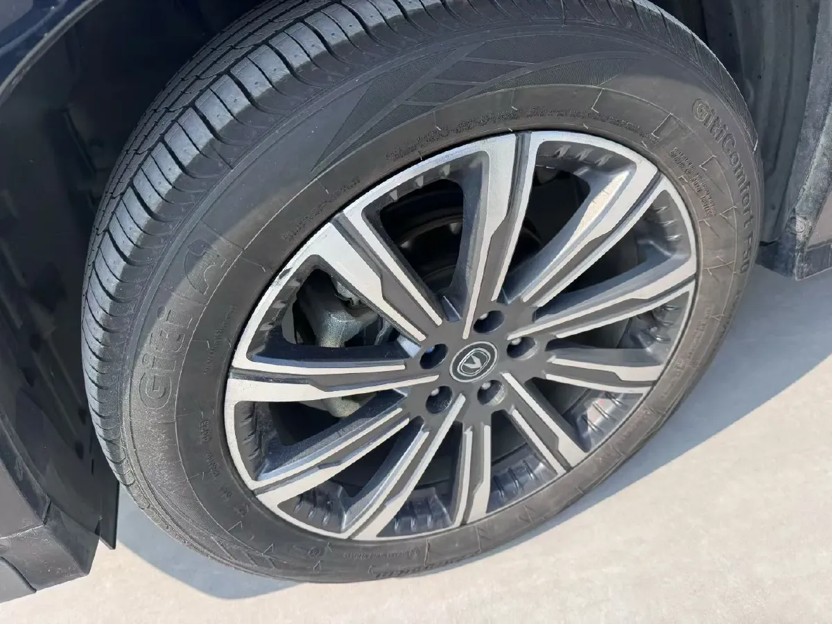 2023 ChangAn CS75 Plus 1.5T 188HP L4 8AT,autocango,china used car exporter,china ev exporter,chinese used car exporter,chinese used ev exporter