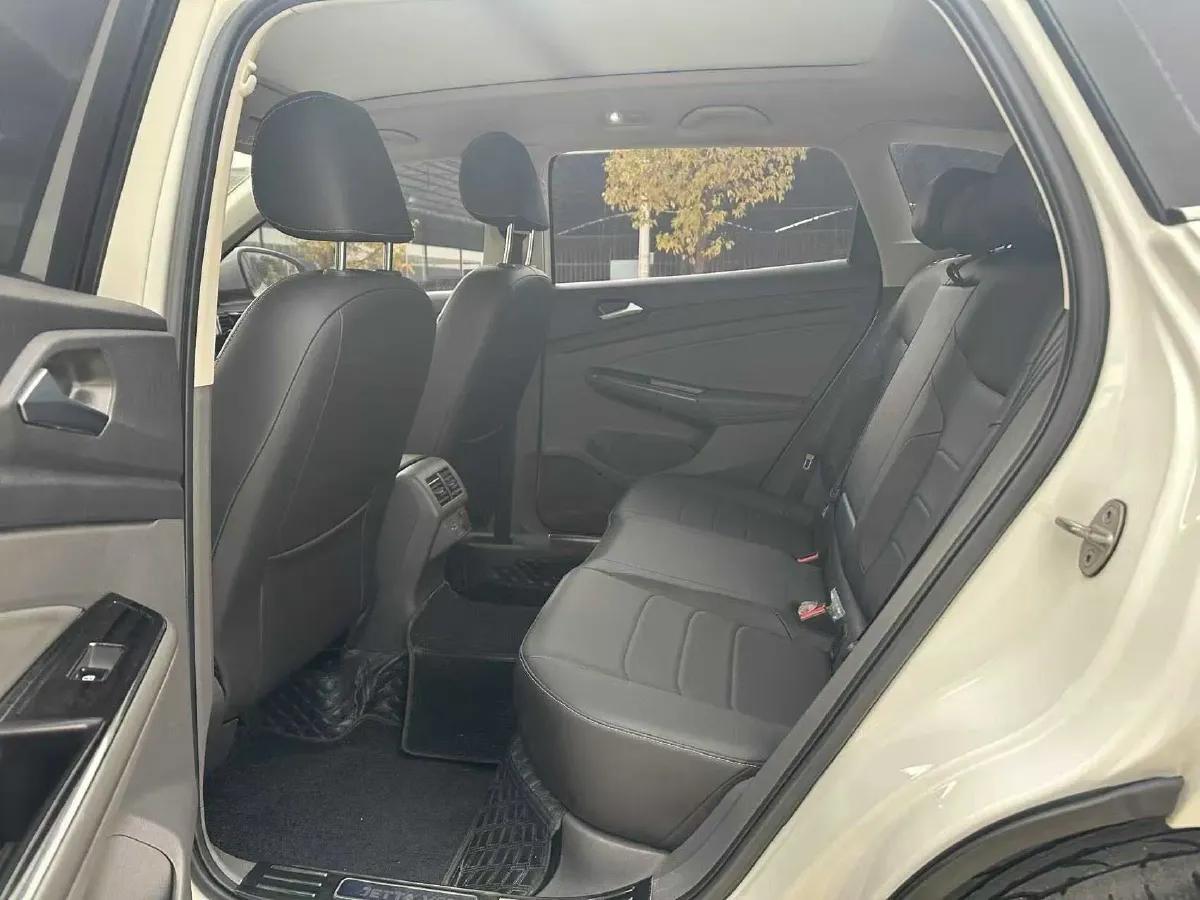 2020 Jetta VS7 1.4T 150HP L4 6AT,autocango,china used car exporter,china ev exporter,chinese used car exporter,chinese used ev exporter