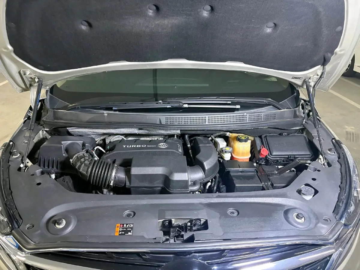 2020 Buick GL8 2.0T 237HP L4 9AT,autocango,china used car exporter,china ev exporter,chinese used car exporter,chinese used ev exporter