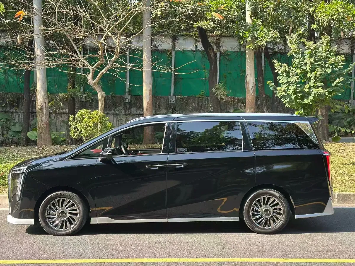 2023 GAC Trumpchi M8 2.0T 190HP L4 E-CVT Hybrid,autocango,china used car exporter,china ev exporter,chinese used car exporter,chinese used ev exporter