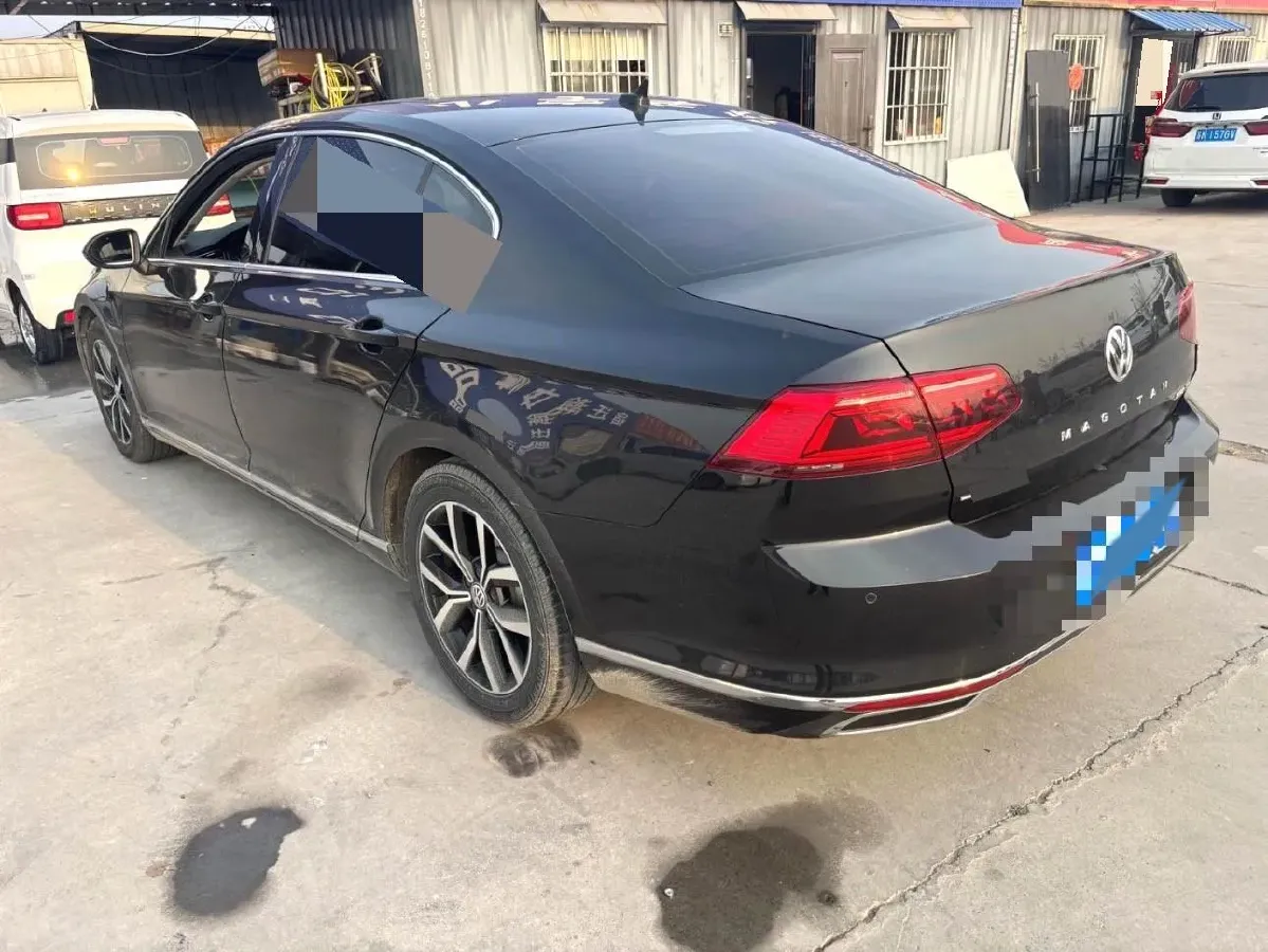 2020 Volkswagen Magotan 2.0T 186HP L4 7DCT,autocango,china used car exporter,china ev exporter,chinese used car exporter,chinese used ev exporter
