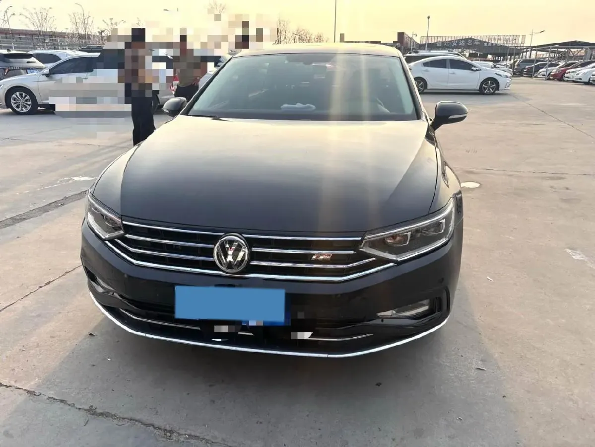 2020 Volkswagen Magotan 2.0T 186HP L4 7DCT,autocango,china used car exporter,china ev exporter,chinese used car exporter,chinese used ev exporter