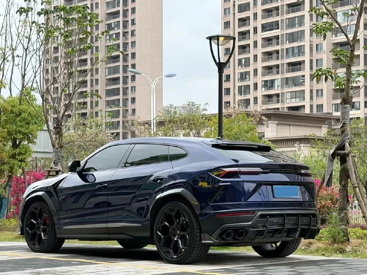2021 Lamborghini Urus 4.0T 641HP V8 8AT,autocango,china used car exporter,china ev exporter,chinese used car exporter,chinese used ev exporter