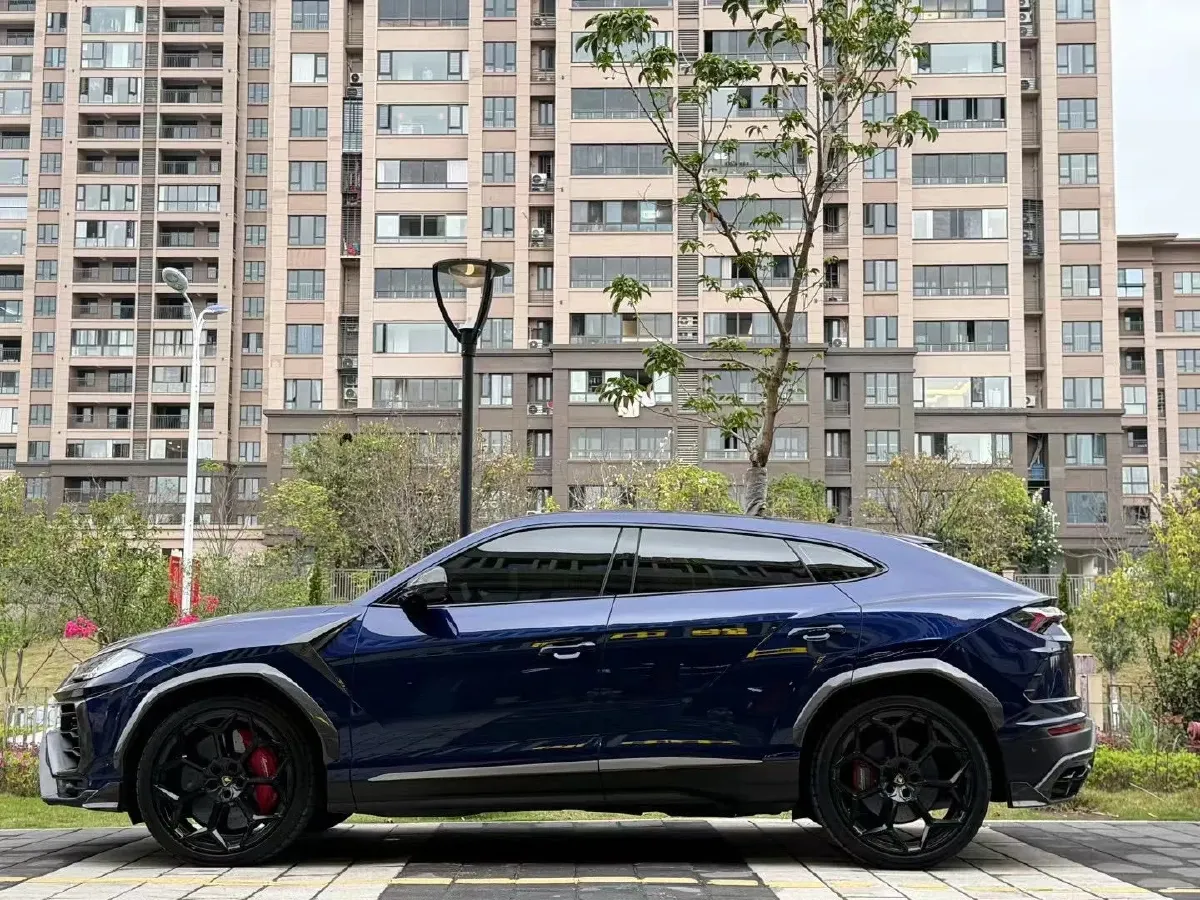 2021 Lamborghini Urus 4.0T 641HP V8 8AT,autocango,china used car exporter,china ev exporter,chinese used car exporter,chinese used ev exporter