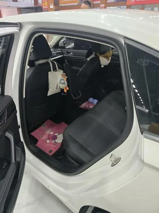 2021 Volkswagen Lavida 1.5L 113HP L4 6AT,autocango,china used car exporter,china ev exporter,chinese used car exporter,chinese used ev exporter