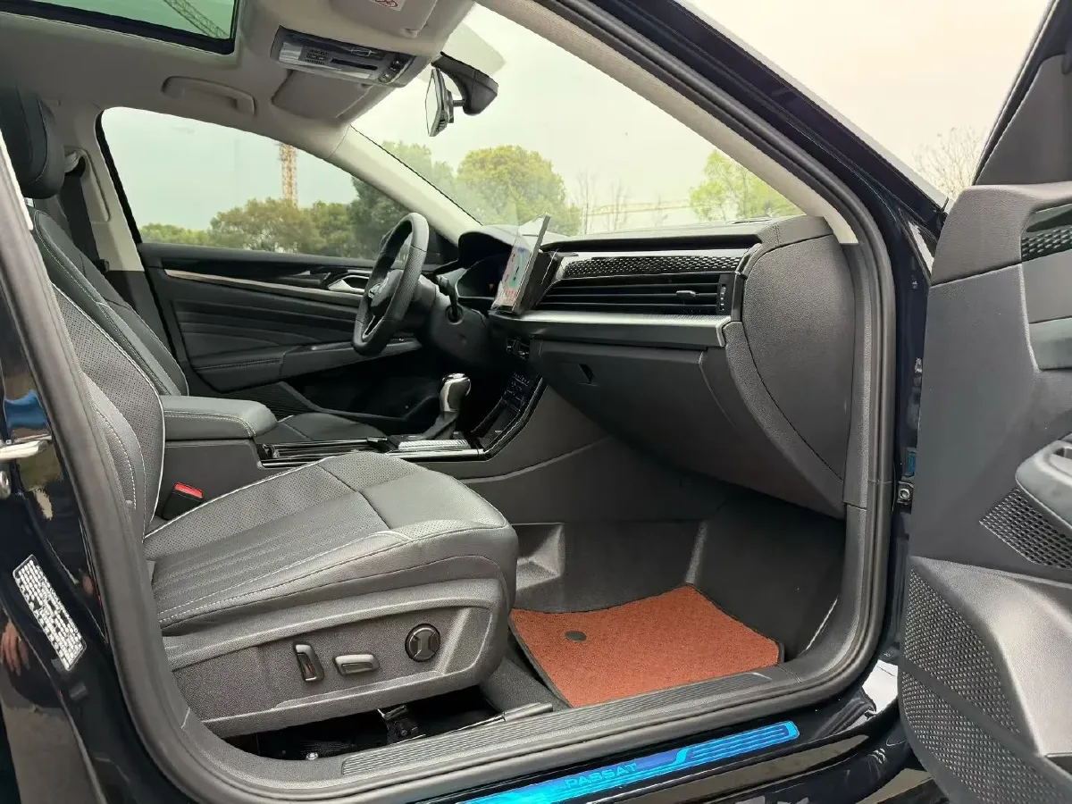 2024 Volkswagen Passat 2.0T 186HP L4 7DCT,autocango,china used car exporter,china ev exporter,chinese used car exporter,chinese used ev exporter