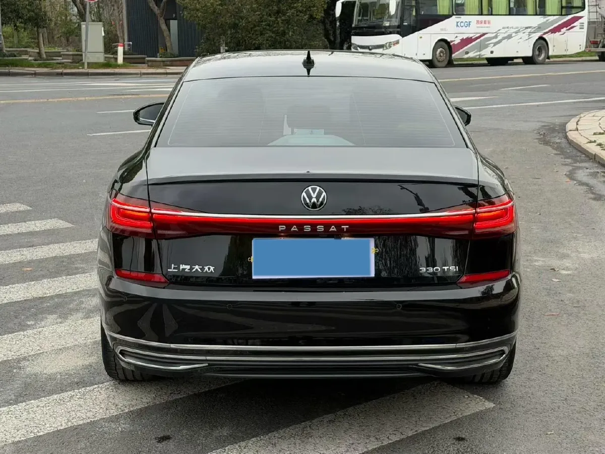 2024 Volkswagen Passat 2.0T 186HP L4 7DCT,autocango,china used car exporter,china ev exporter,chinese used car exporter,chinese used ev exporter