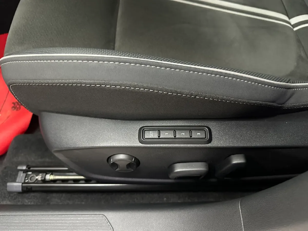 2021 Volkswagen Golf 1.4T 150HP L4 7DCT,autocango,china used car exporter,china ev exporter,chinese used car exporter,chinese used ev exporter