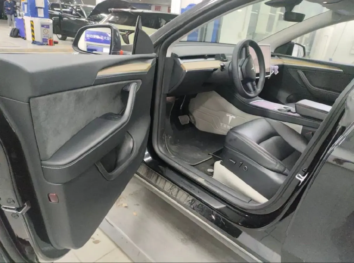 2022 Tesla Model Y BEV 60KWH,autocango,china used car exporter,china ev exporter,chinese used car exporter,chinese used ev exporter