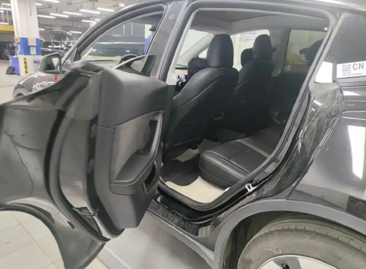 2022 Tesla Model Y BEV 60KWH,autocango,china used car exporter,china ev exporter,chinese used car exporter,chinese used ev exporter