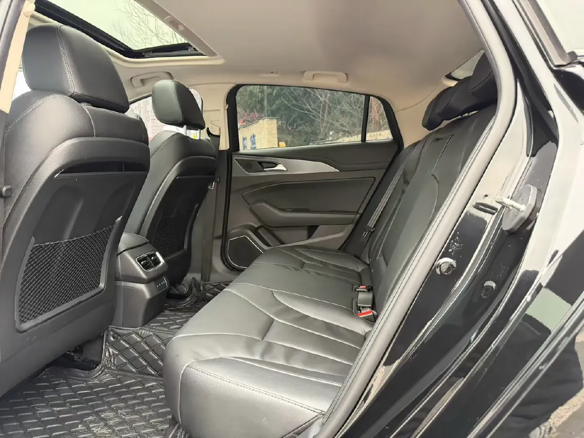 2022 HongQi H5 1.5T 169HP L4 7DCT,autocango,china used car exporter,china ev exporter,chinese used car exporter,chinese used ev exporter