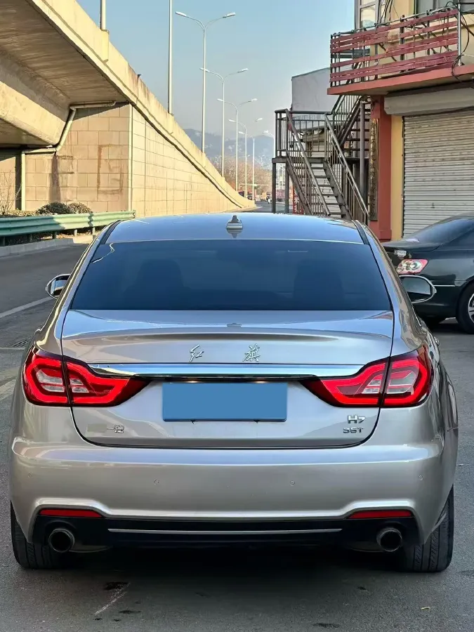 2019 HongQi H7 2.0T 204HP L4 6AT,autocango,china used car exporter,china ev exporter,chinese used car exporter,chinese used ev exporter
