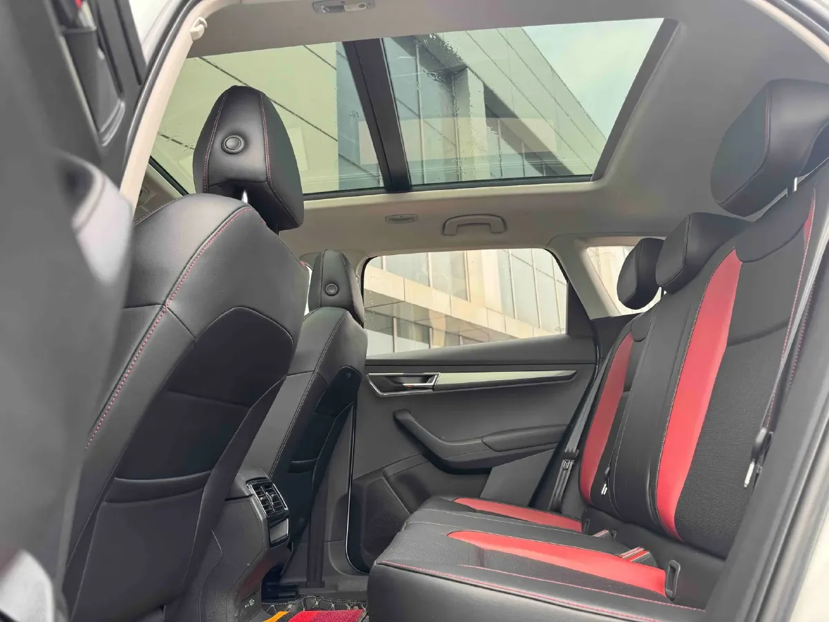 2024 Skoda Karoq 1.4T 150HP L4 7DCT,autocango,china used car exporter,china ev exporter,chinese used car exporter,chinese used ev exporter