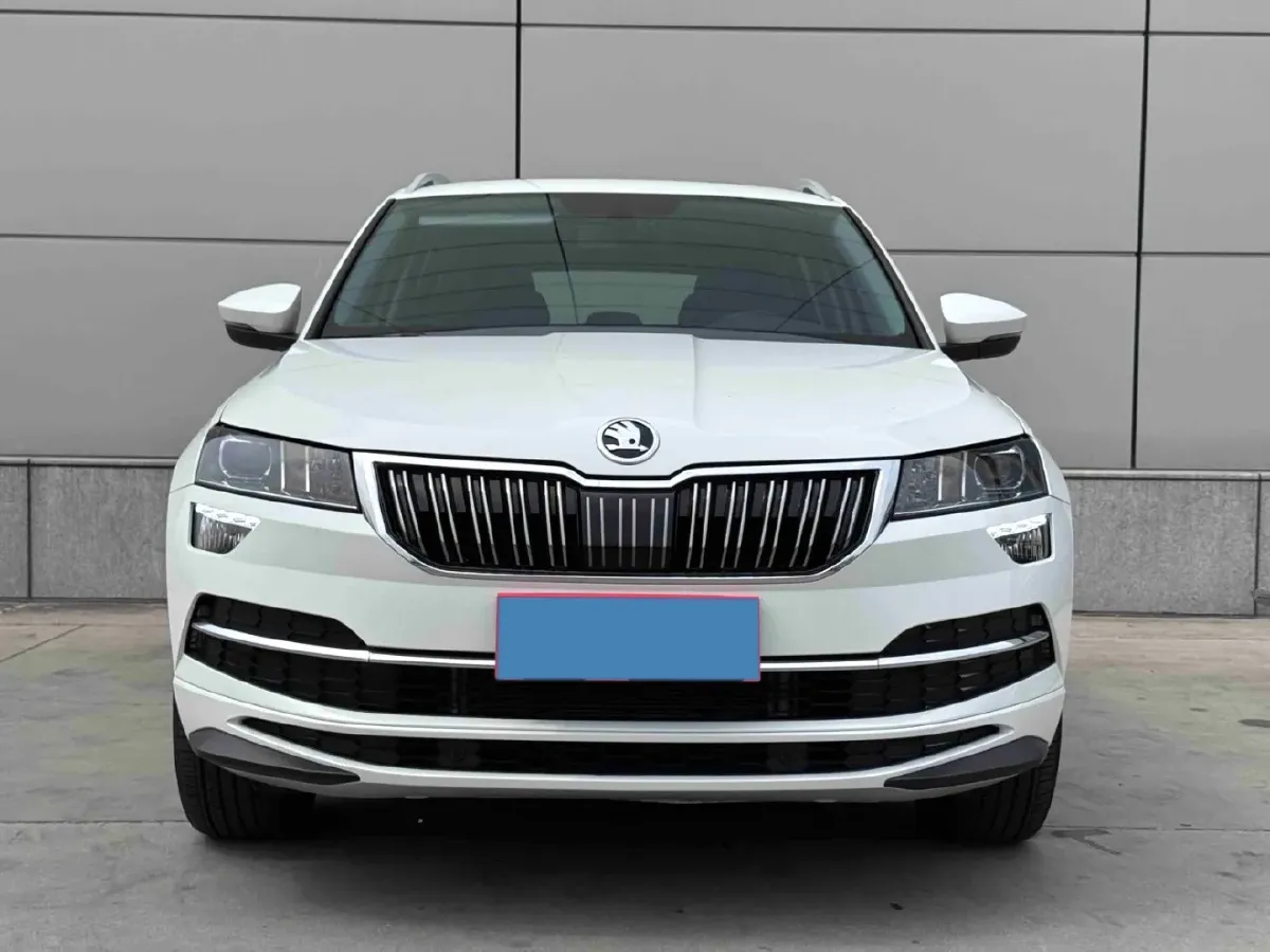 2024 Skoda Karoq 1.4T 150HP L4 7DCT,autocango,china used car exporter,china ev exporter,chinese used car exporter,chinese used ev exporter